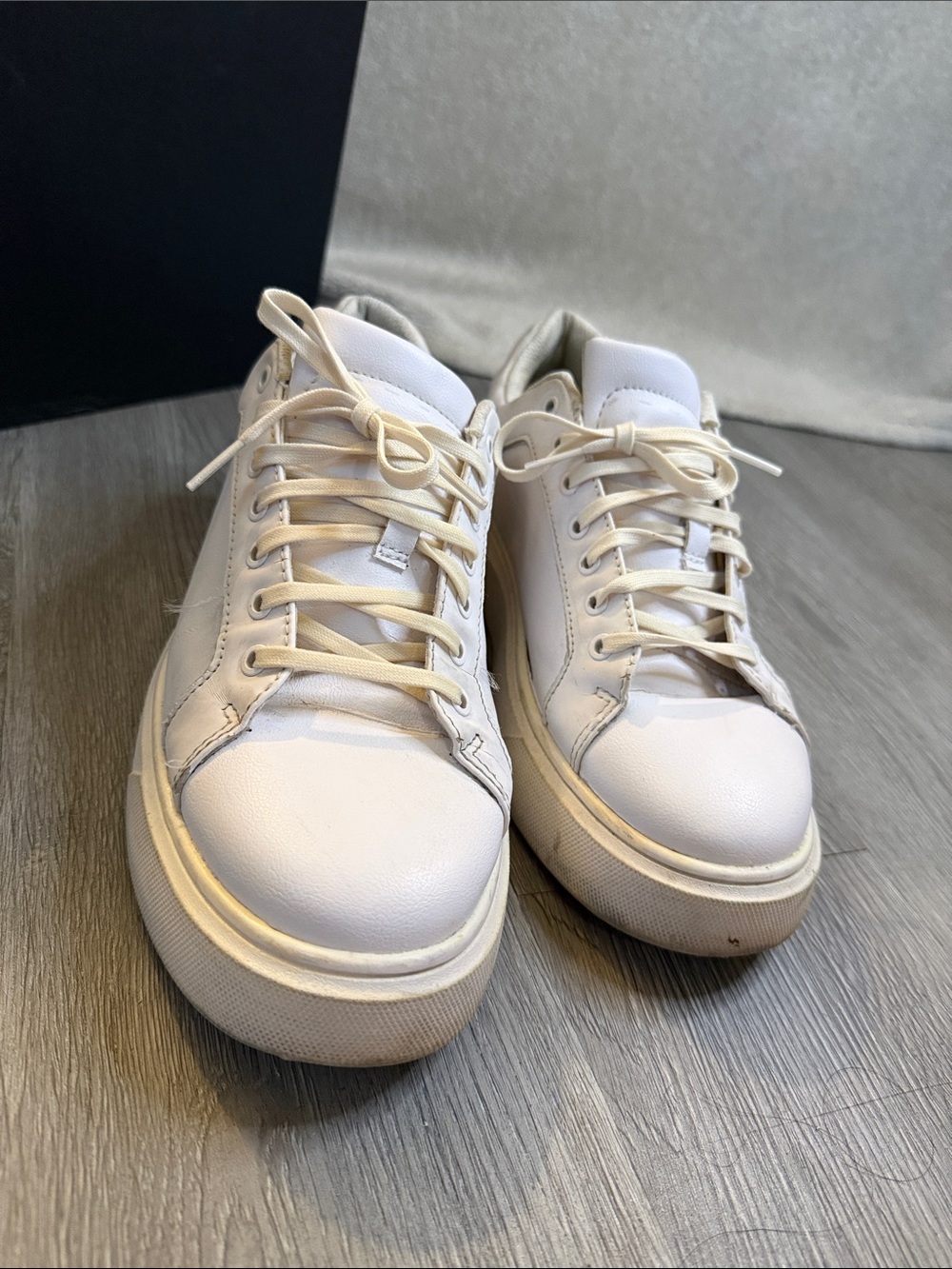 Zara Men White Leather Low-Top Sneakers - Size 41